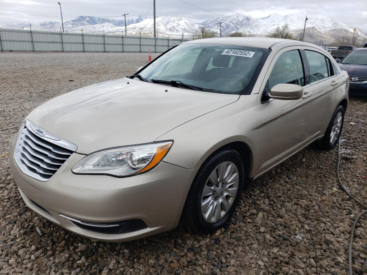 Photo 2 from auction – 2014 CHRYSLER 200 LX with VIN 1C3CCBAB4EN231255