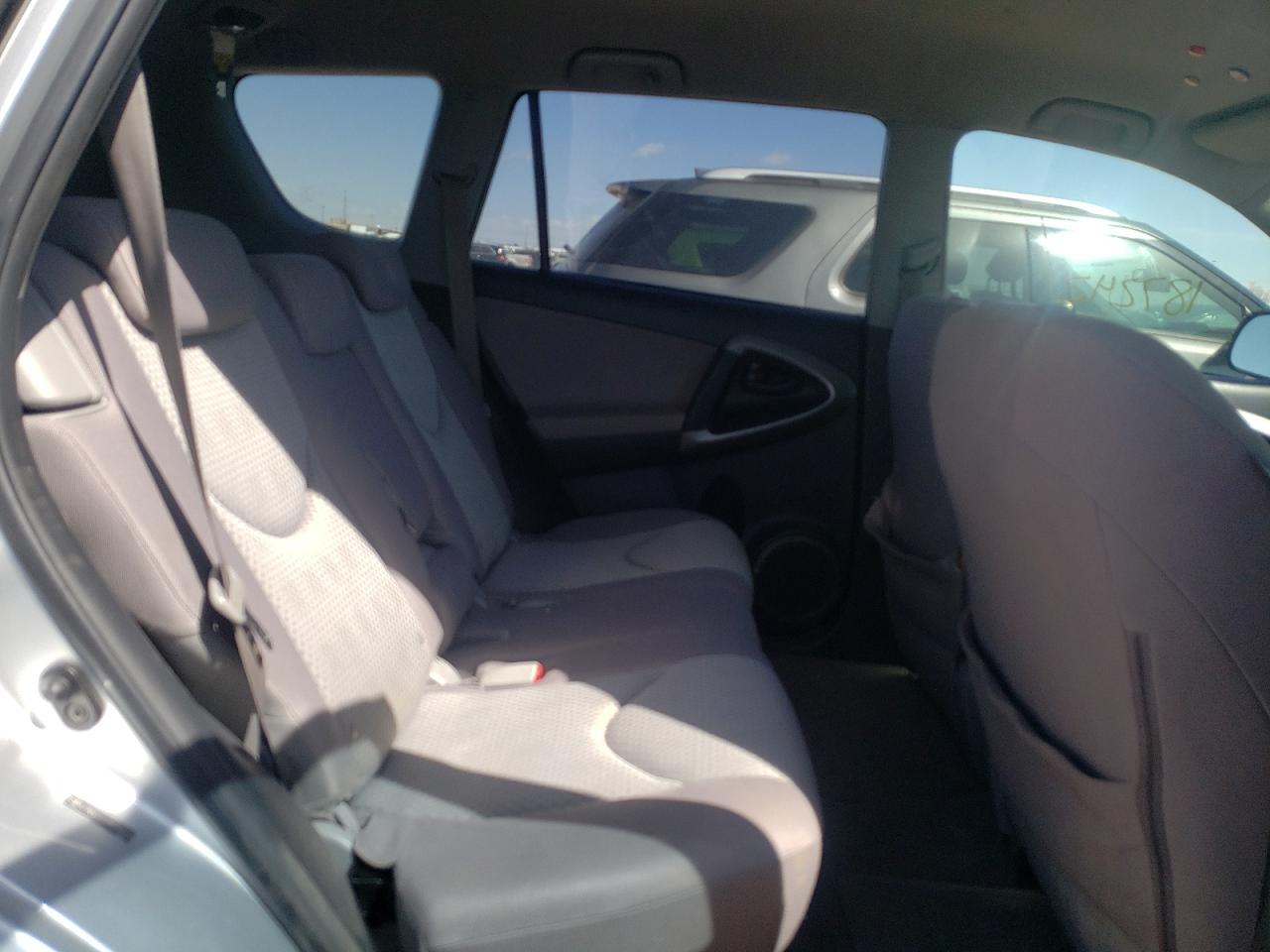 Photo 6 from auction – 2008 TOYOTA RAV4 with VIN JTMBD35V085155116