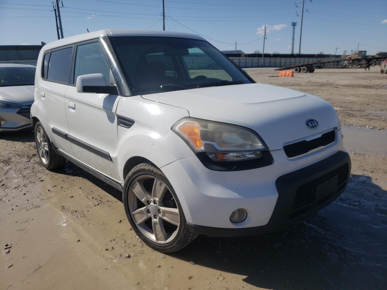 KIA SOUL + 2010 z numerem VIN KNDJT2A28A7037152 - Zdjęcie z aukcji