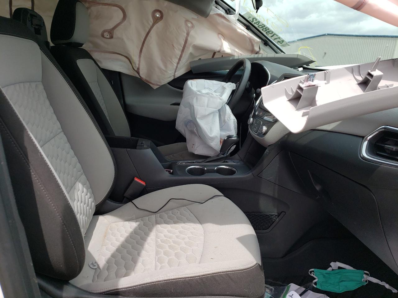 Photo 5 from auction – 2018 CHEVROLET EQUINOX LS with VIN 3GNAXHEV6JS643960