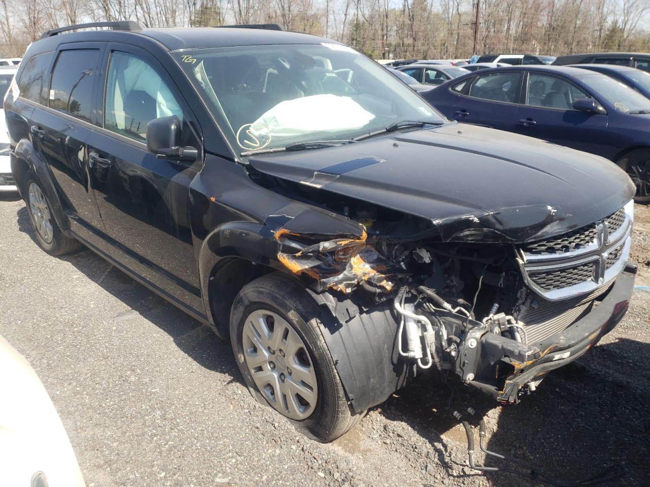 DODGE JOURNEY SE 2018 with VIN 3C4PDCAB0JT383673 - Photo from auction