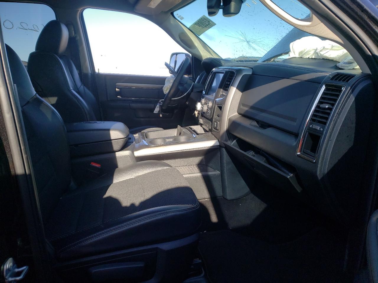 Photo 5 from auction – 2017 RAM 1500 SPORT with VIN 1C6RR7MT7HS624038