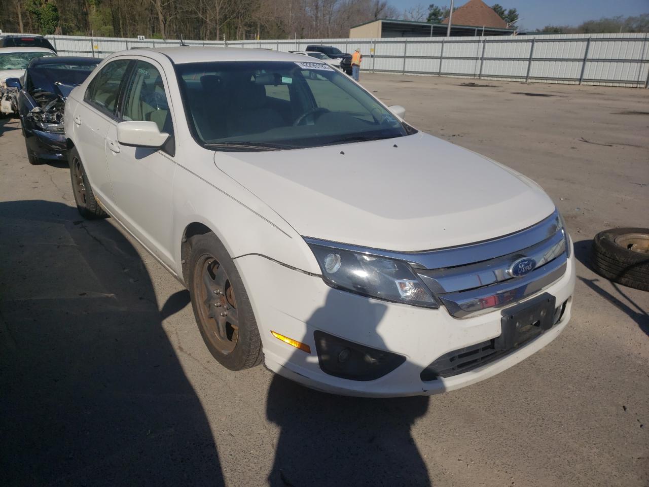FORD FUSION SE 2010 with VIN 3FAHP0HA2AR332802 - Photo from auction