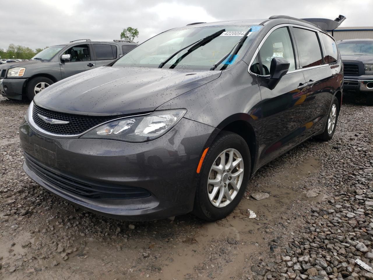 Photo 2 from auction – 2020 CHRYSLER VOYAGER LX with VIN 2C4RC1DG2LR260745