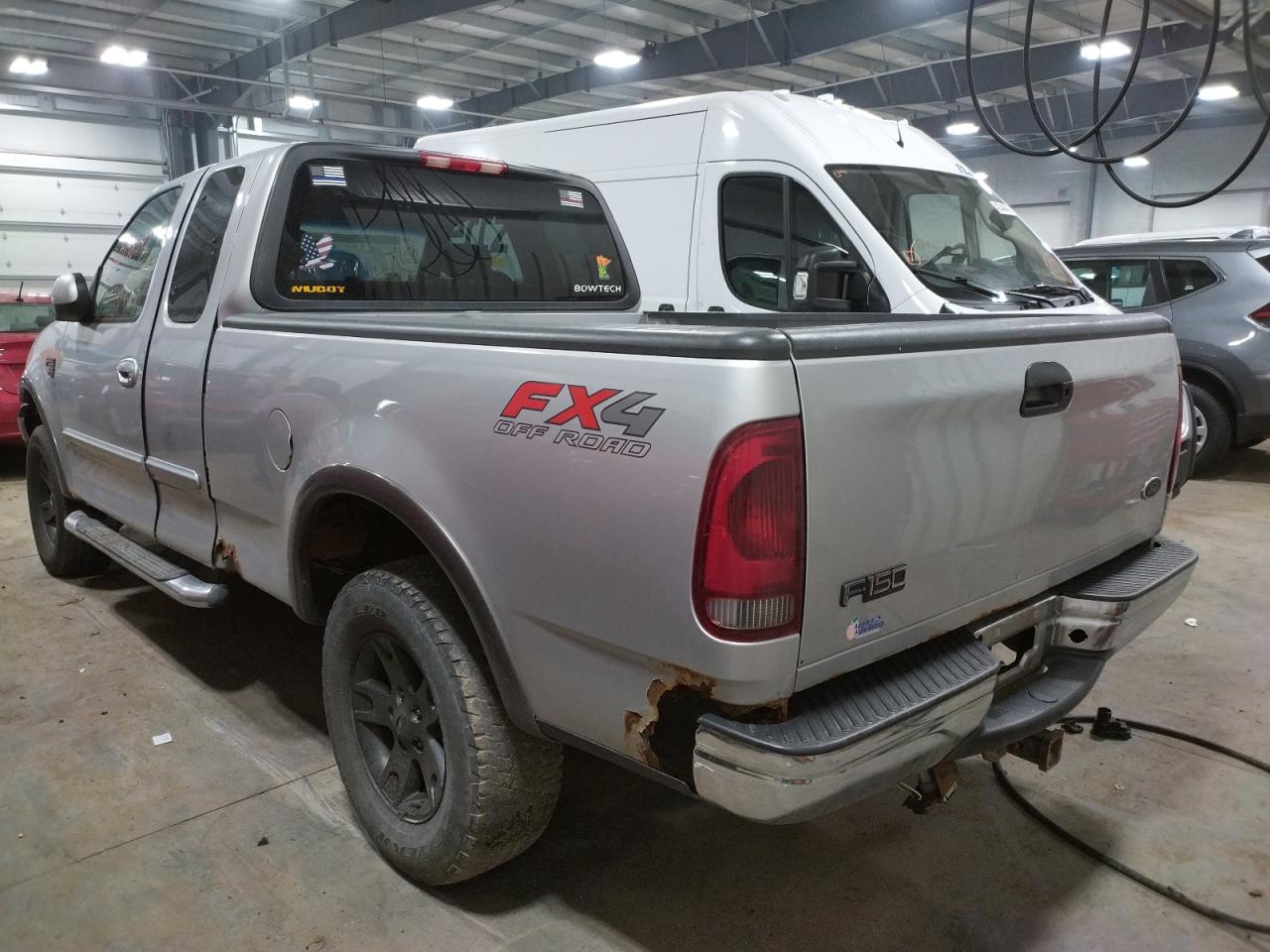 Photo 3 from auction – 2002 FORD F150 with VIN 1FTRX18L42NA93280