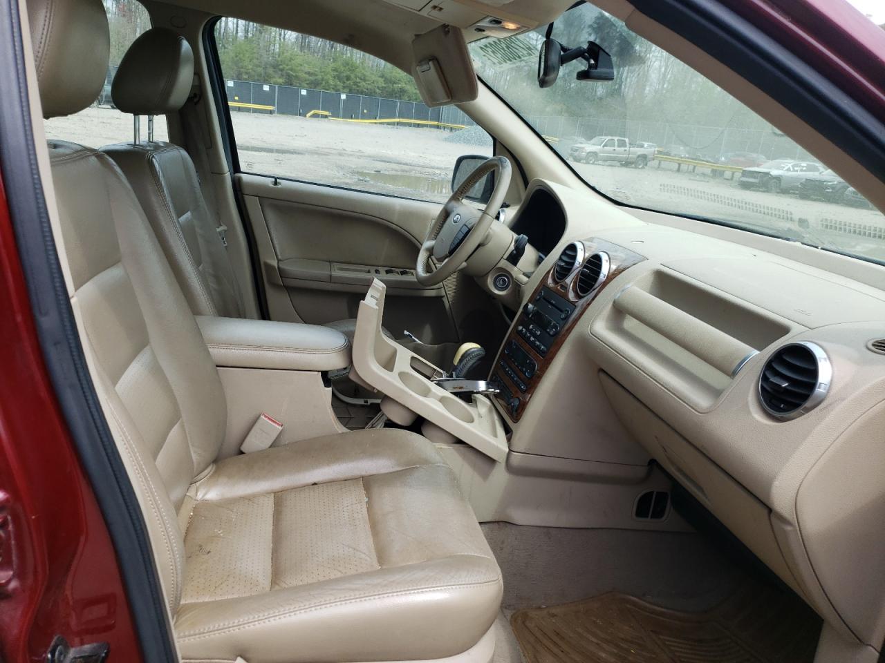 Photo 5 from auction – 2005 FORD FREESTYLE with VIN 1FMDK06195GA80422