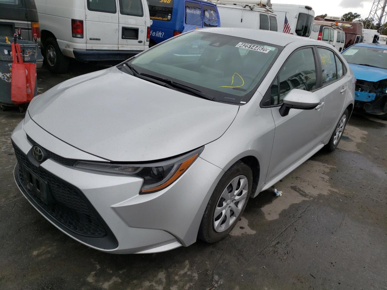 Photo 2 from auction – 2020 TOYOTA COROLLA LE with VIN 5YFEPRAE7LP069620