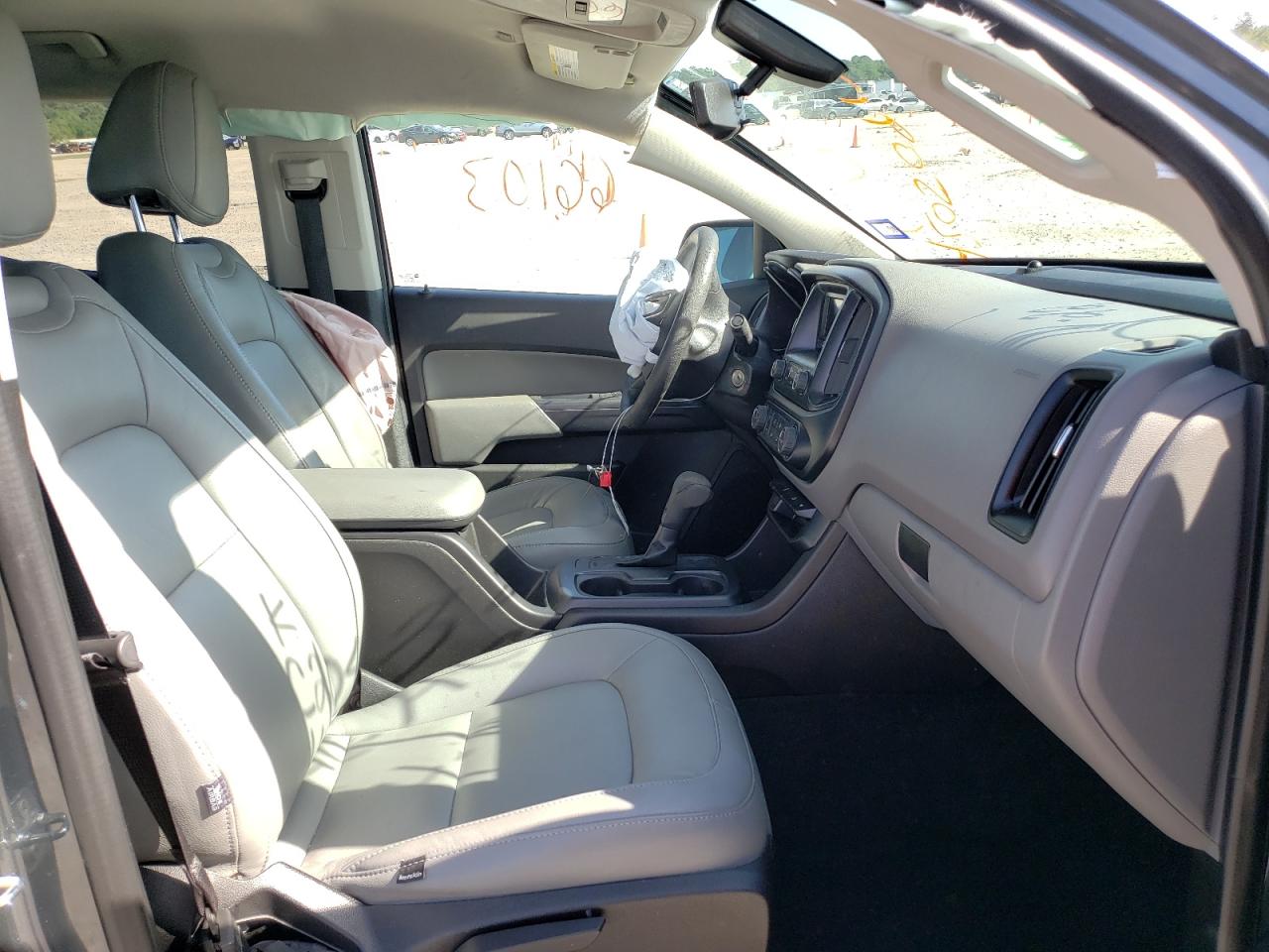 Photo 5 from auction – 2015 GMC CANYON with VIN 1GTG5AE3XF1123669