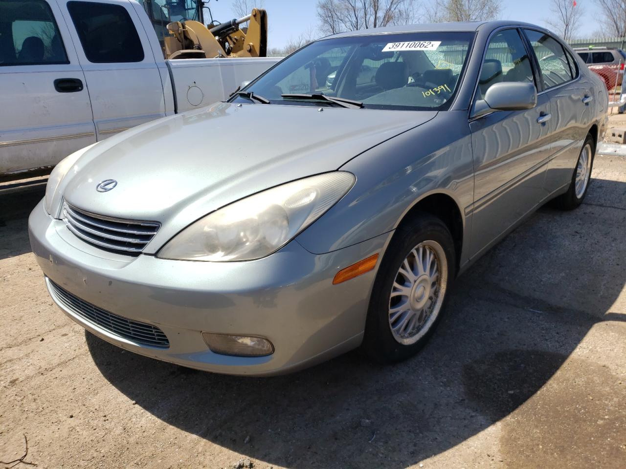Photo 2 from auction – 2003 LEXUS ES 300 with VIN JTHBF30G630101391
