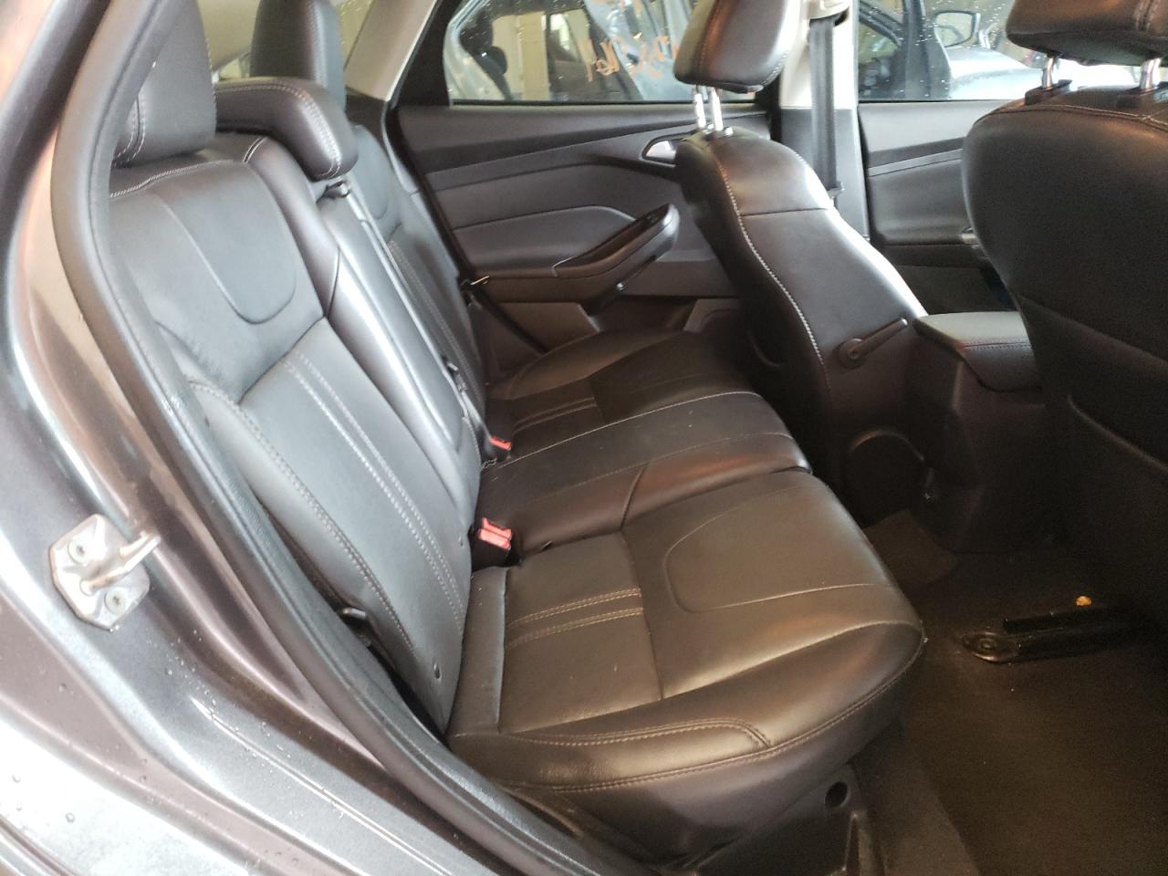 Фото 6 с аукциона – 2014 FORD FOCUS SE с VIN 1FADP3F2XEL151446
