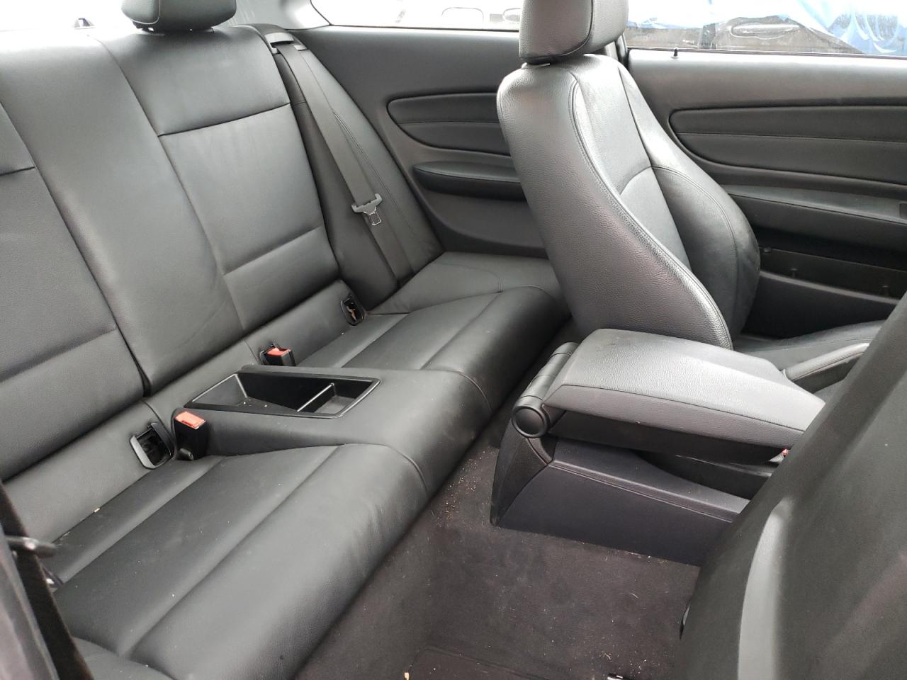 Photo 6 from auction – 2011 BMW 128 I with VIN WBAUP7C5XBVF07930