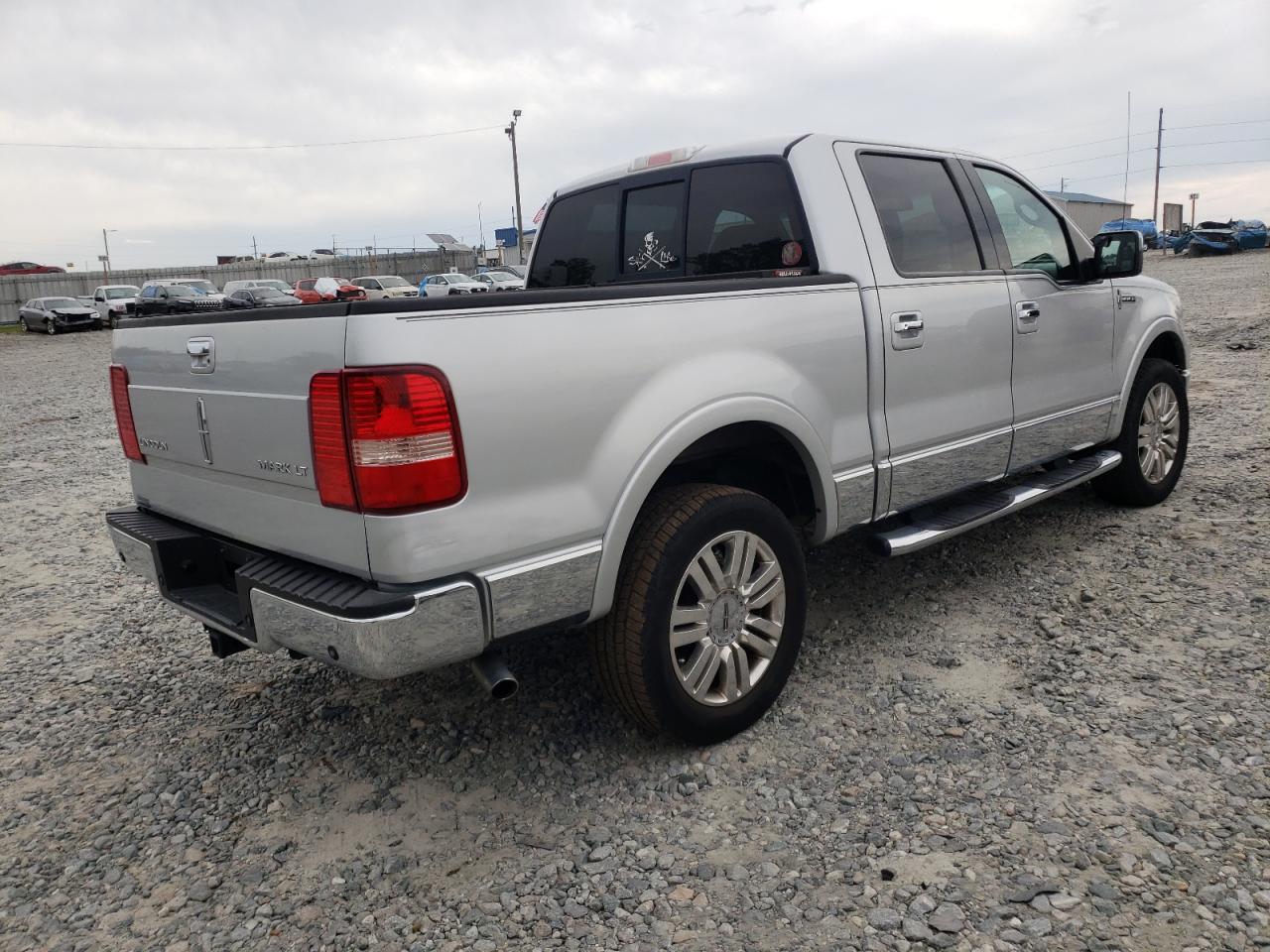 Photo 4 from auction – 2006 LINCOLN MARK LT with VIN 5LTPW18526FJ25104