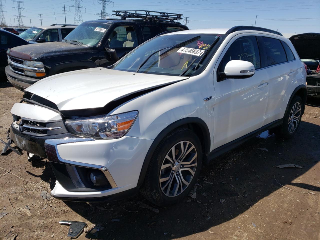 Photo 2 from auction – 2018 MITSUBISHI OUTLANDER with VIN JA4AP4AWXJU019086