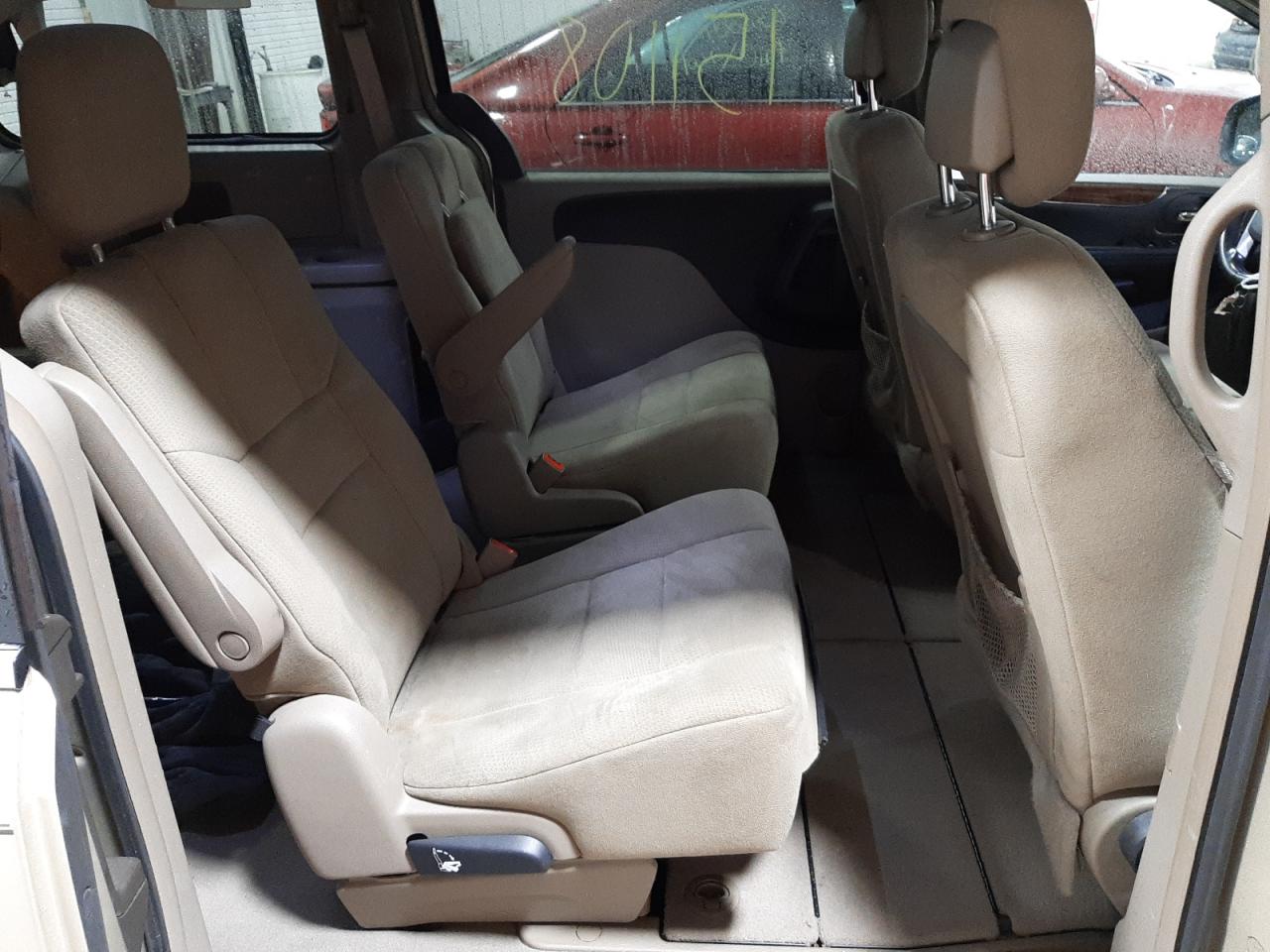 Photo 6 from auction – 2011 CHRYSLER TOWN & COU with VIN 2A4RR5DG6BR621649