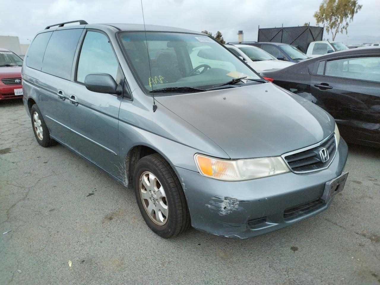 HONDA ODYSSEY EX 2002 with VIN 5FNRL18602B020928 - Photo from auction
