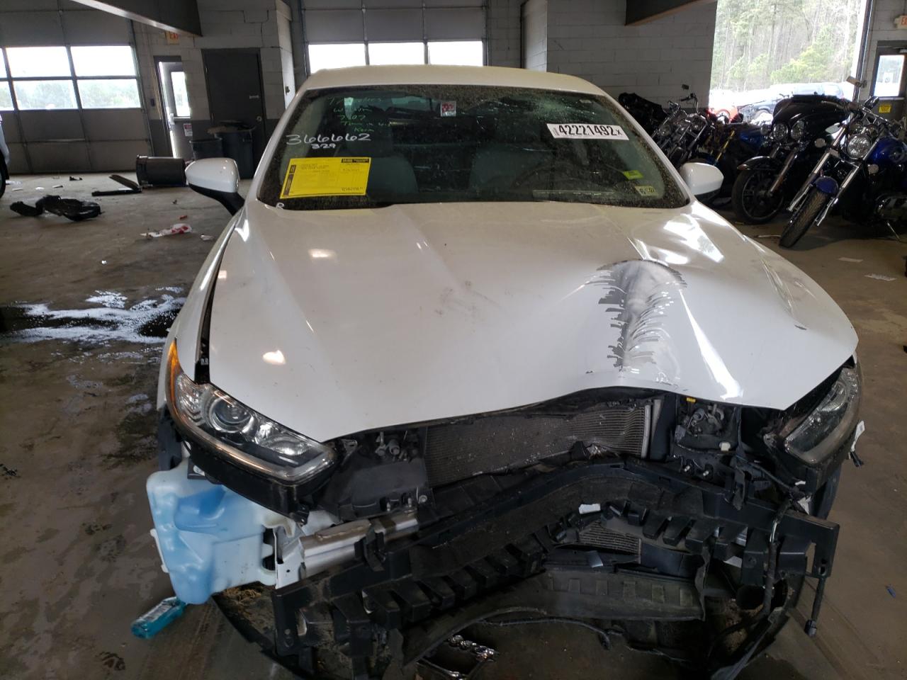 Photo 9 from auction – 2014 FORD FUSION S with VIN 1FA6P0G76E5357630