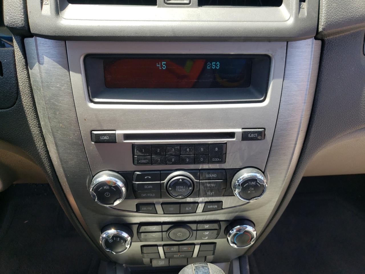 Photo 9 from auction – 2011 FORD FUSION SE with VIN 3FAHP0HG0BR182663