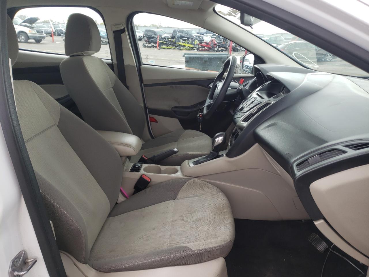 Photo 14 from auction – 2012 FORD FOCUS SE with VIN 1FAHP3F21CL468952