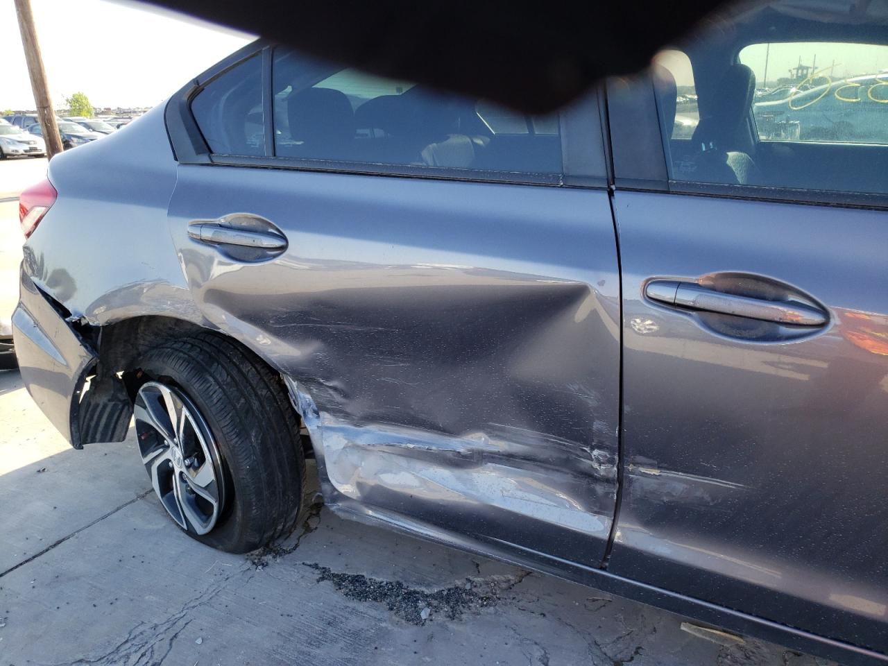 Photo 9 from auction – 2015 HONDA CIVIC LX with VIN 19XFB2F51FE007574