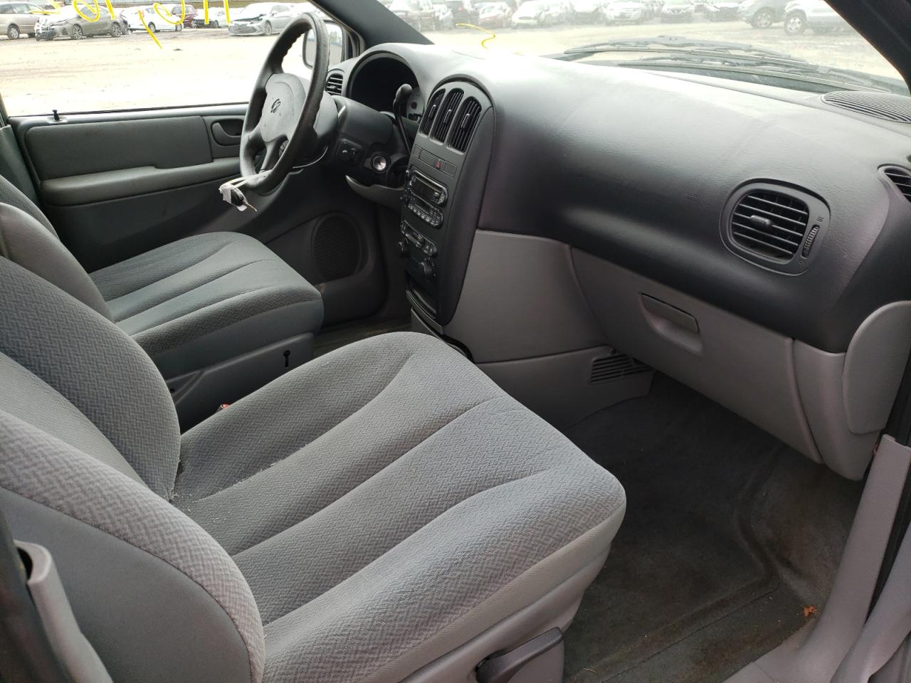 Photo 5 from auction – 2004 DODGE CARAVAN SX with VIN 1D4GP45RX4B526464