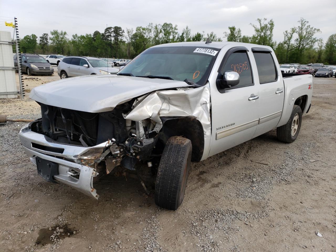 Photo 2 from auction – 2013 CHEVROLET SILVERADO with VIN 3GCPKSE72DG102444