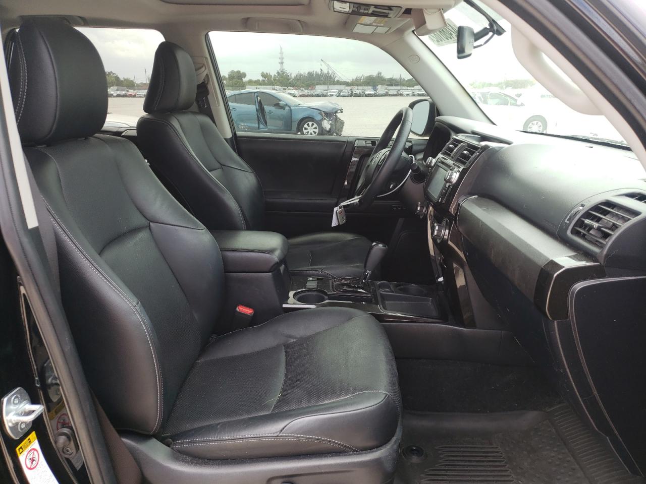 Photo 5 from auction – 2019 TOYOTA 4RUNNER SR with VIN JTEZU5JR8K5204049