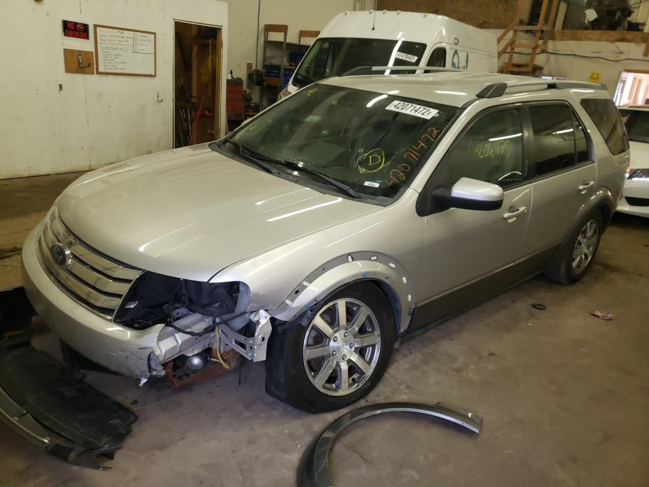 Photo 2 from auction – 2008 FORD TAURUS X S with VIN 1FMDK02W18GA40048