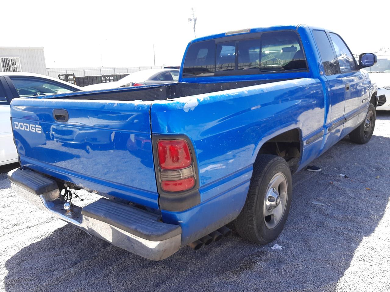 Photo 4 from auction – 1999 DODGE RAM 1500 with VIN 1B7HC13Z0XJ515322