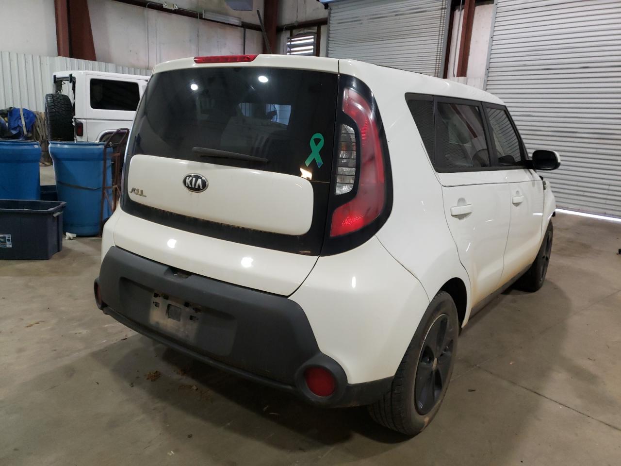 Photo 4 from auction – 2014 KIA SOUL with VIN KNDJN2A22E7046235