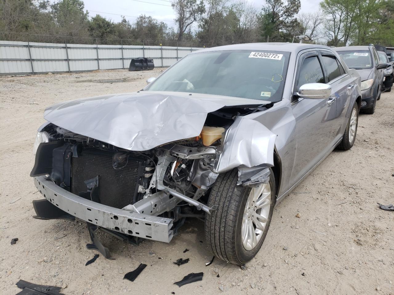 Photo 2 from auction – 2017 CHRYSLER 300C with VIN 2C3CCAEG3HH663042