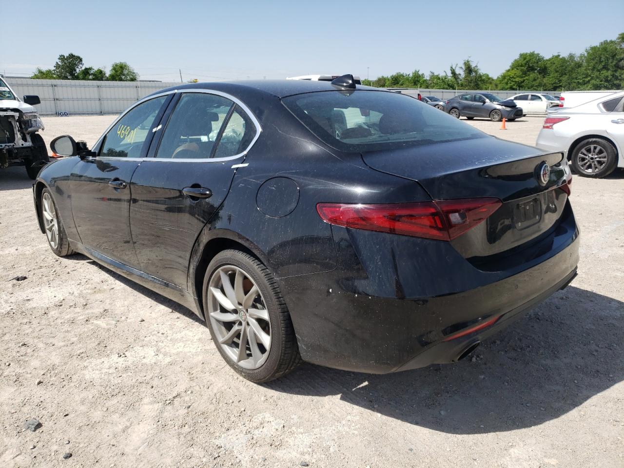 Photo 3 from auction – 2017 ALFA ROMEO GIULIA with VIN ZARFAEBN2H7540875