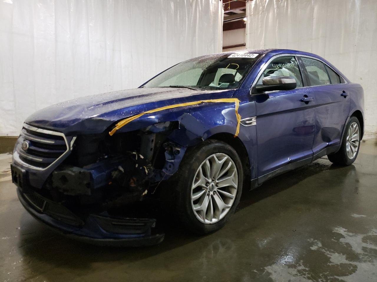Photo 2 from auction – 2014 FORD TAURUS LIM with VIN 1FAHP2F87EG134788