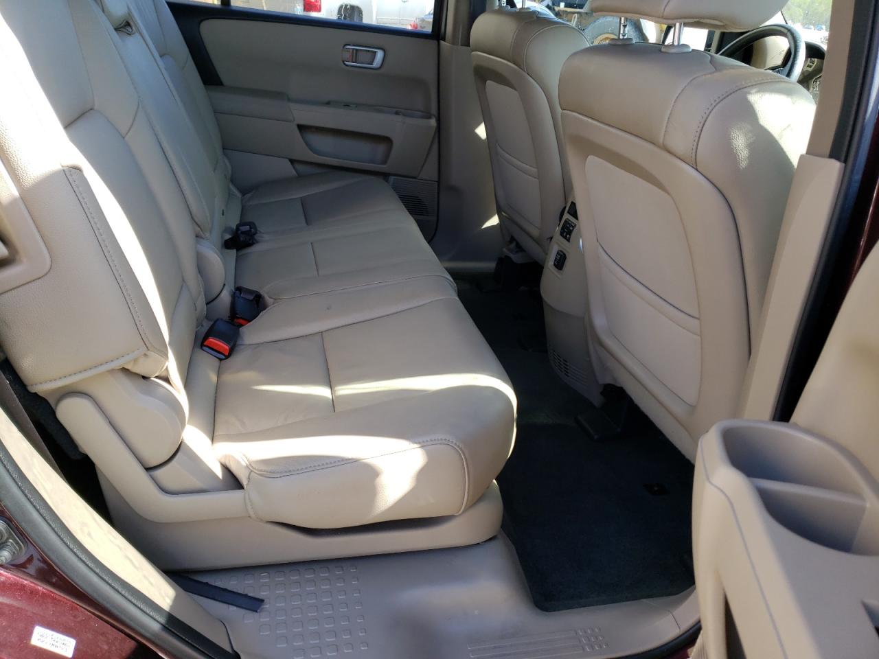 Photo 6 from auction – 2015 HONDA PILOT EXL with VIN 5FNYF4H54FB049186
