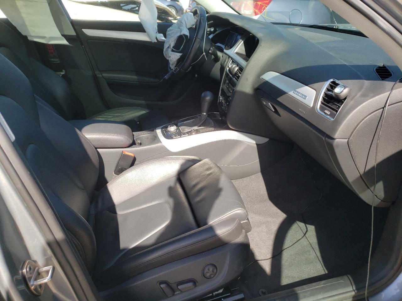 Photo 5 from auction – 2010 AUDI A4 PREMIUM with VIN WAUWFAFL8AA152102