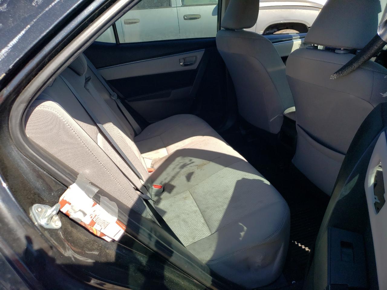 Photo 6 from auction – 2015 TOYOTA COROLLA L with VIN 5YFBURHE5FP190491