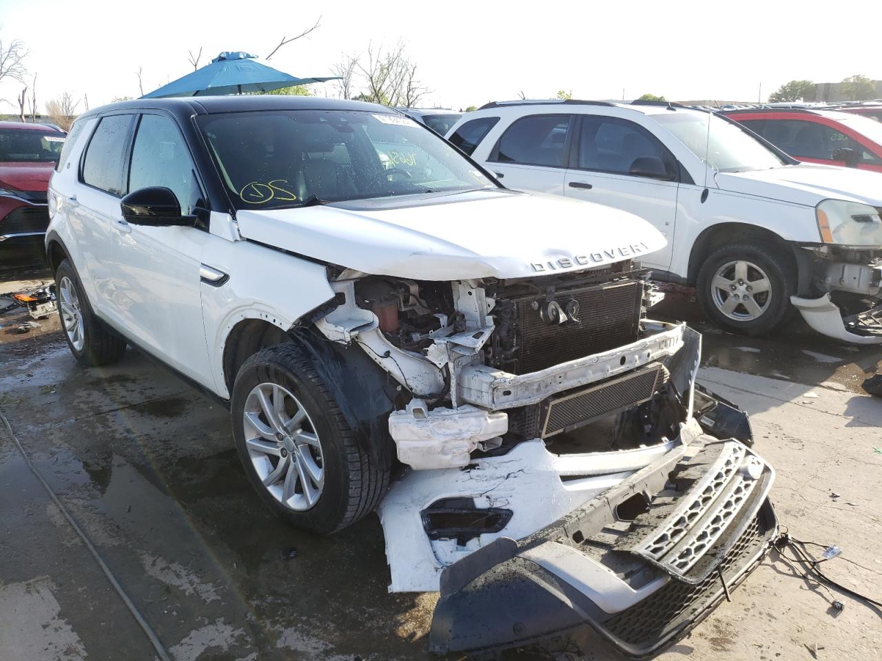 LAND ROVER DISCOVERY 2016 with VIN SALCR2BGXGH597669 - Photo from auction