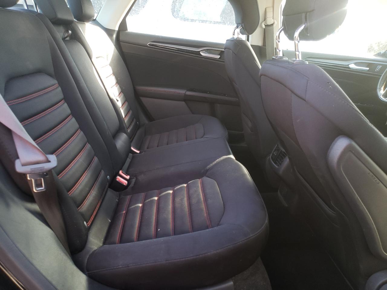 Photo 6 from auction – 2014 FORD FUSION SE with VIN 1FA6P0HD4E5371109