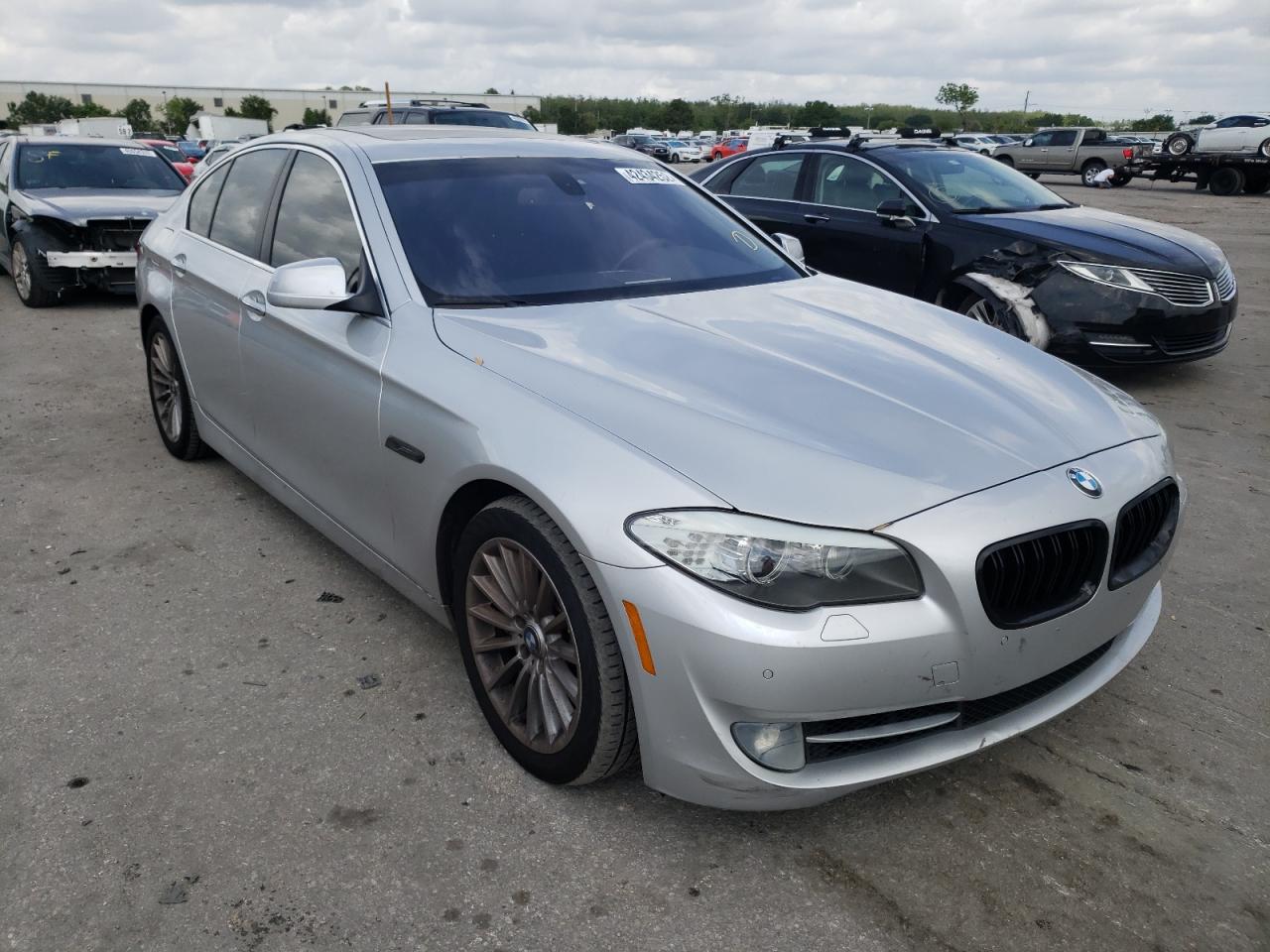 BMW 535 I 2011 with VIN WBAFR7C55BC600737 - Photo from auction