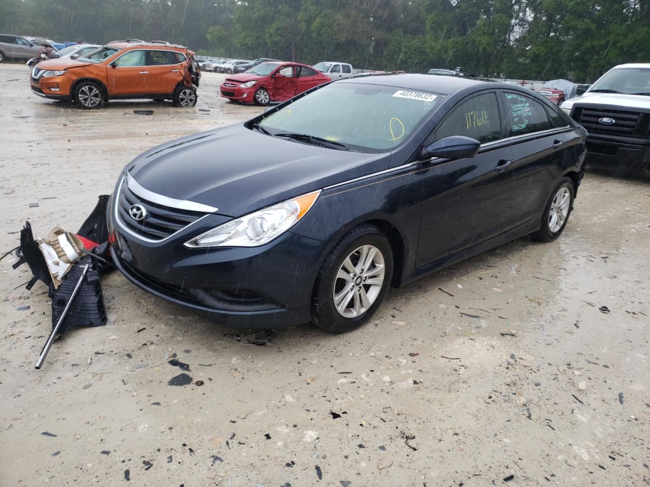 Photo 2 from auction – 2014 HYUNDAI SONATA GLS with VIN 5NPEB4ACXEH892753
