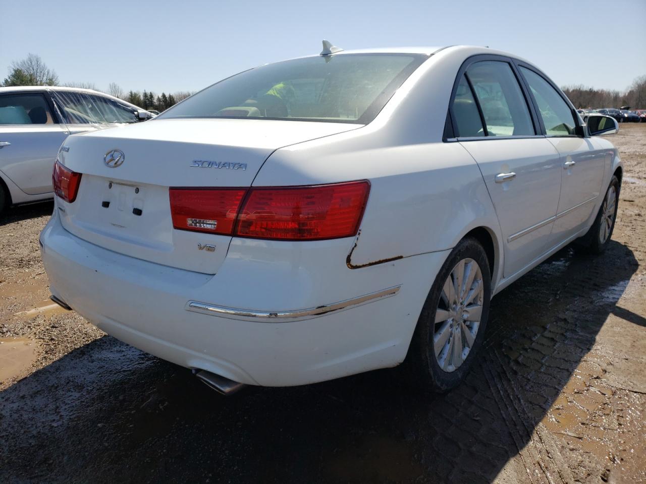 Photo 4 from auction – 2009 HYUNDAI SONATA SE with VIN 5NPEU46F99H503202