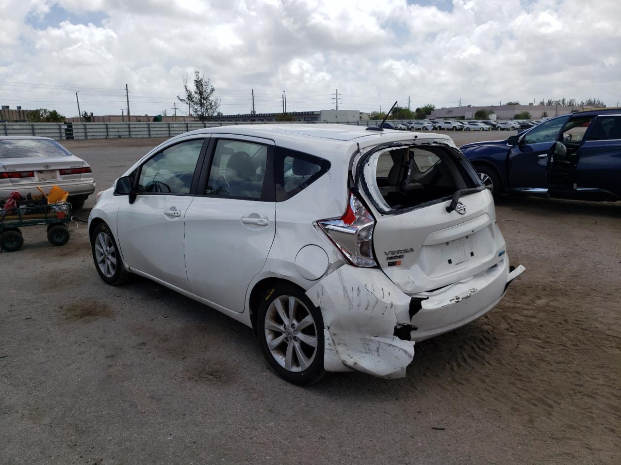 Photo 3 from auction – 2014 NISSAN VERSA with VIN 3N1CE2CPXEL374034