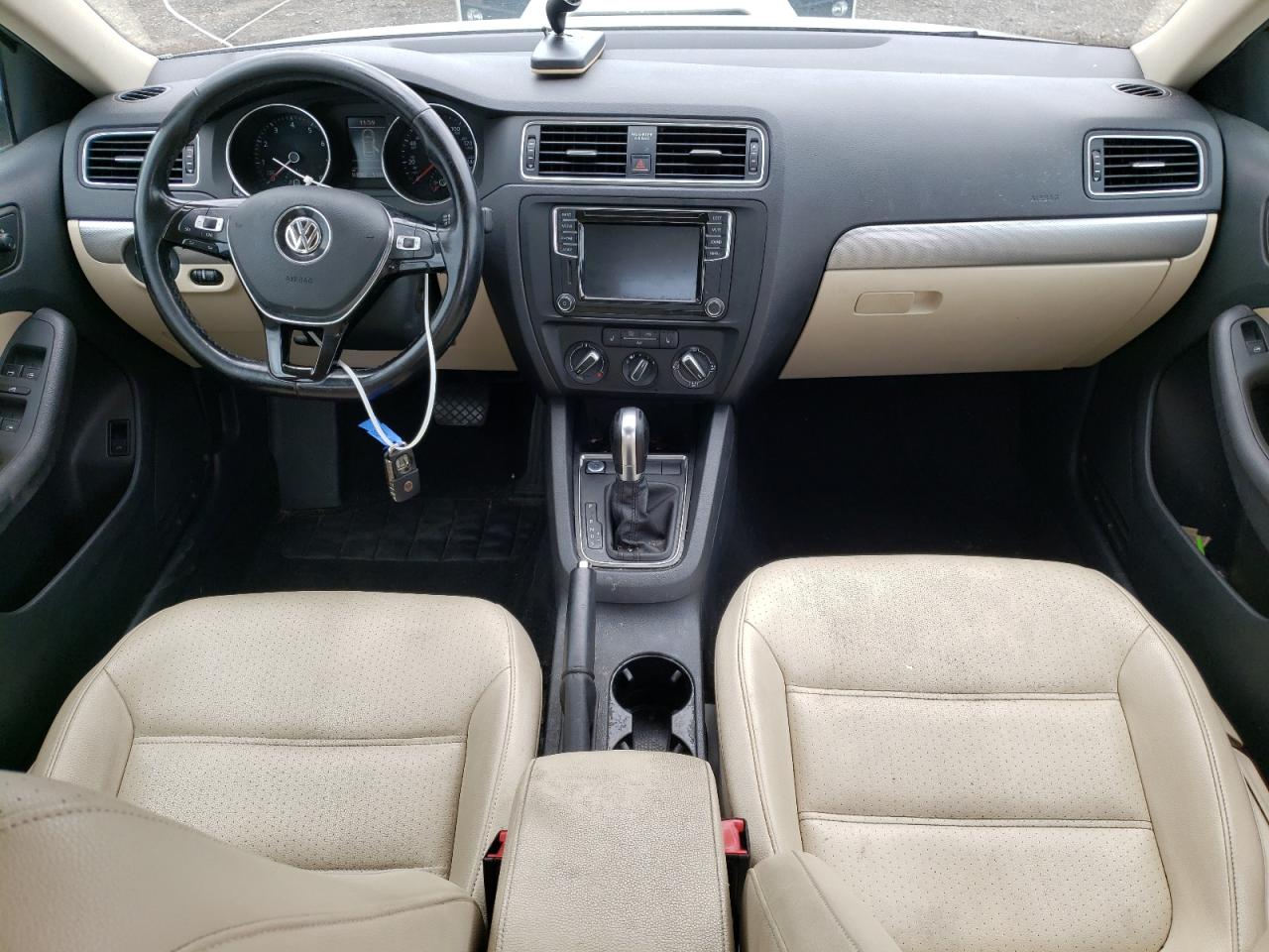 Photo 9 from auction – 2017 VOLKSWAGEN JETTA SE with VIN 3VWDB7AJ8HM384594