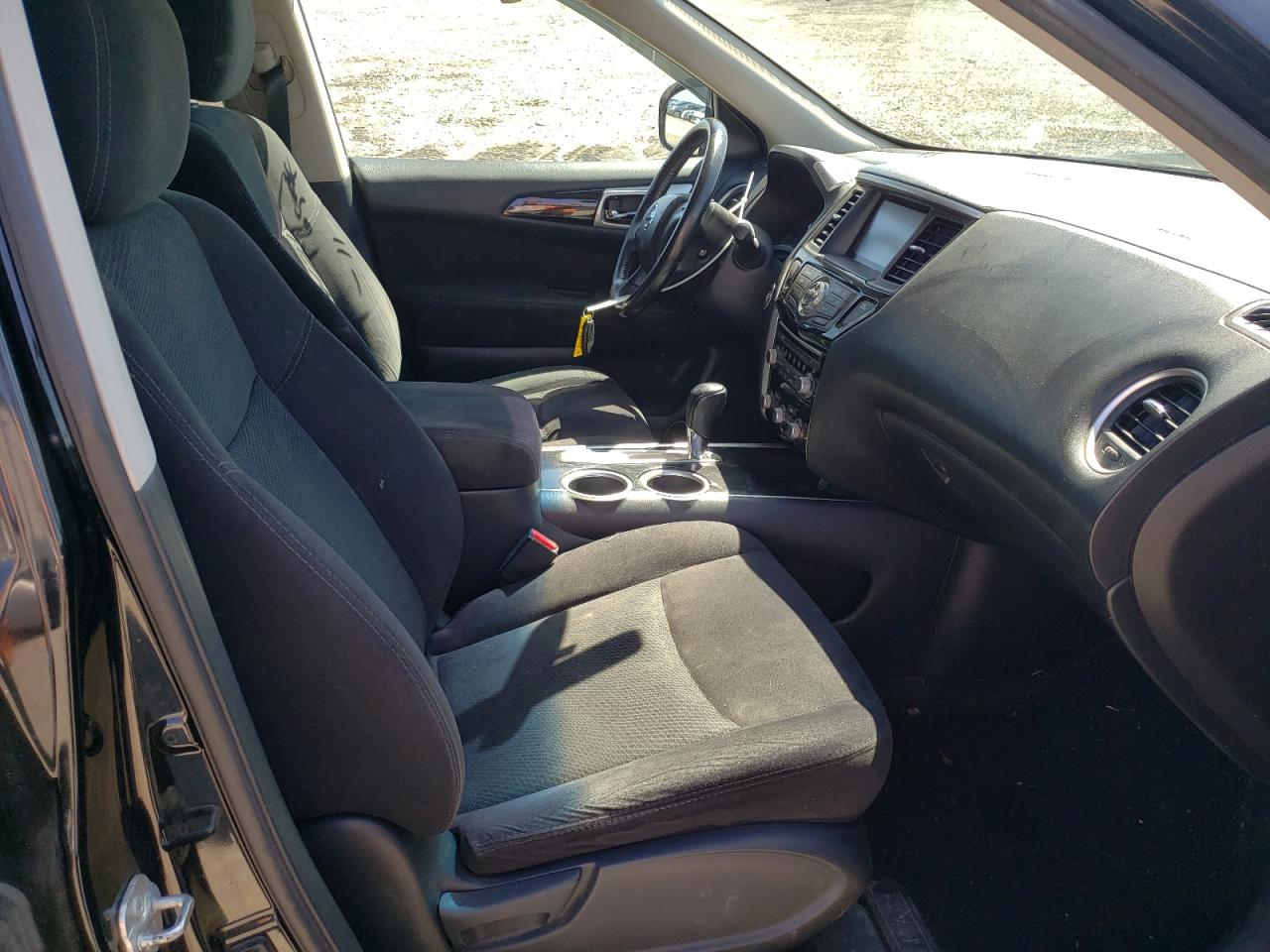 Photo 5 from auction – 2014 NISSAN PATHFINDER with VIN 5N1AR2MN0EC612003