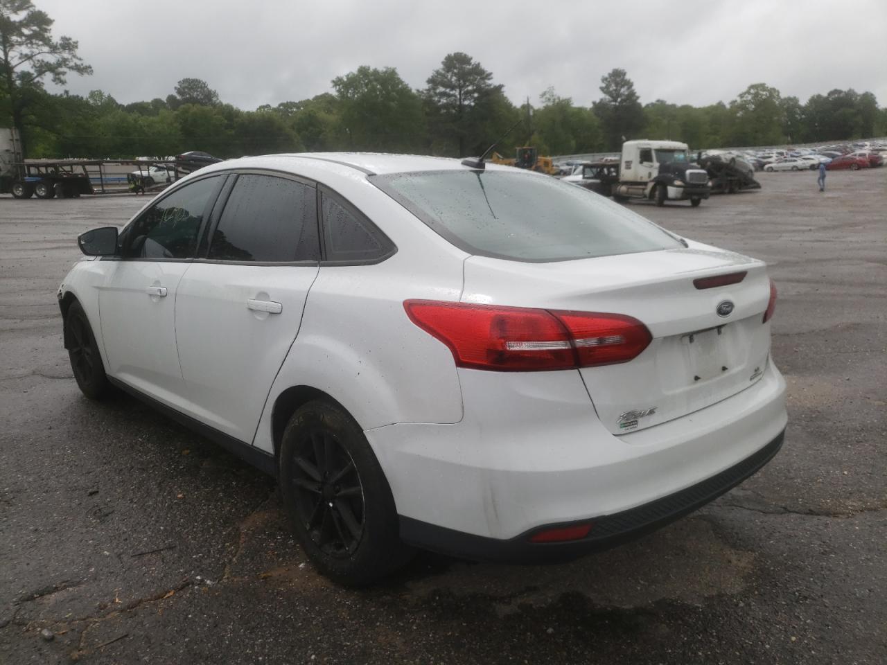 Photo 3 from auction – 2016 FORD FOCUS SE with VIN 1FADP3F20GL294716