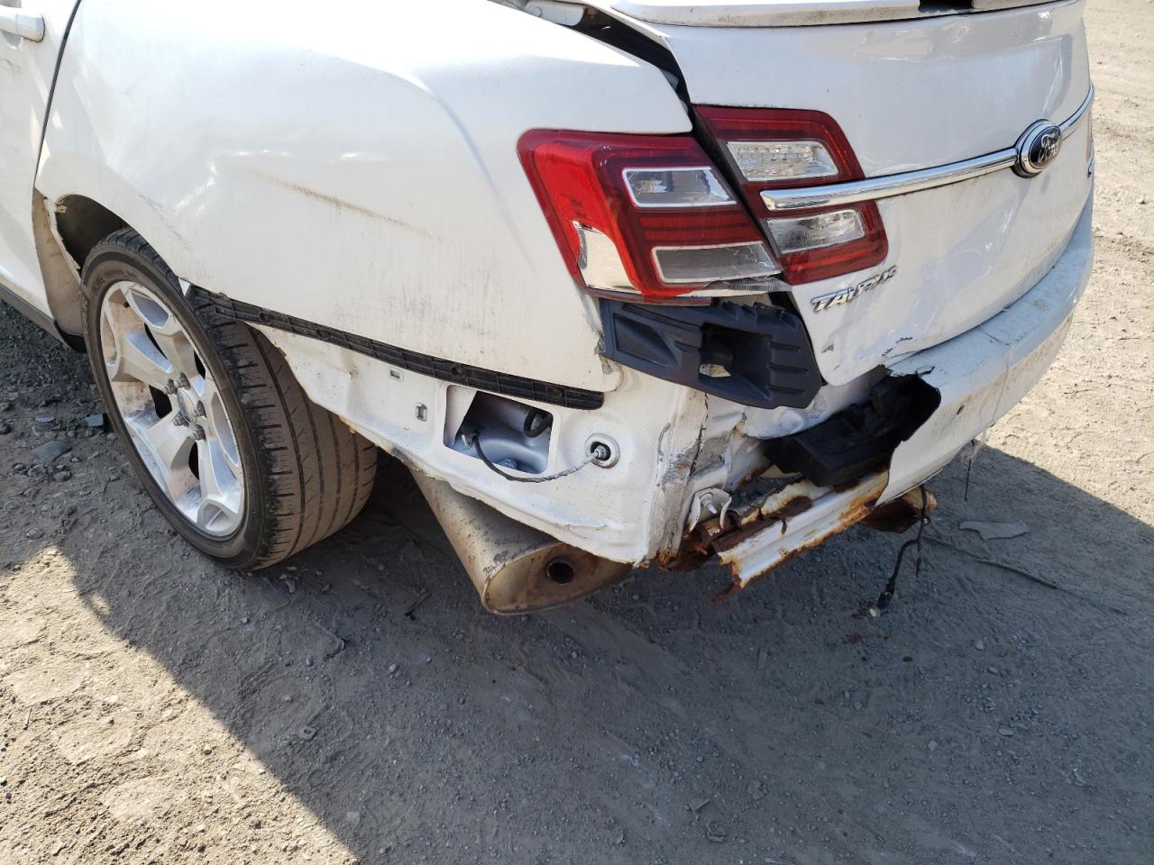 Photo 9 from auction – 2013 FORD TAURUS SEL with VIN 1FAHP2E8XDG123834