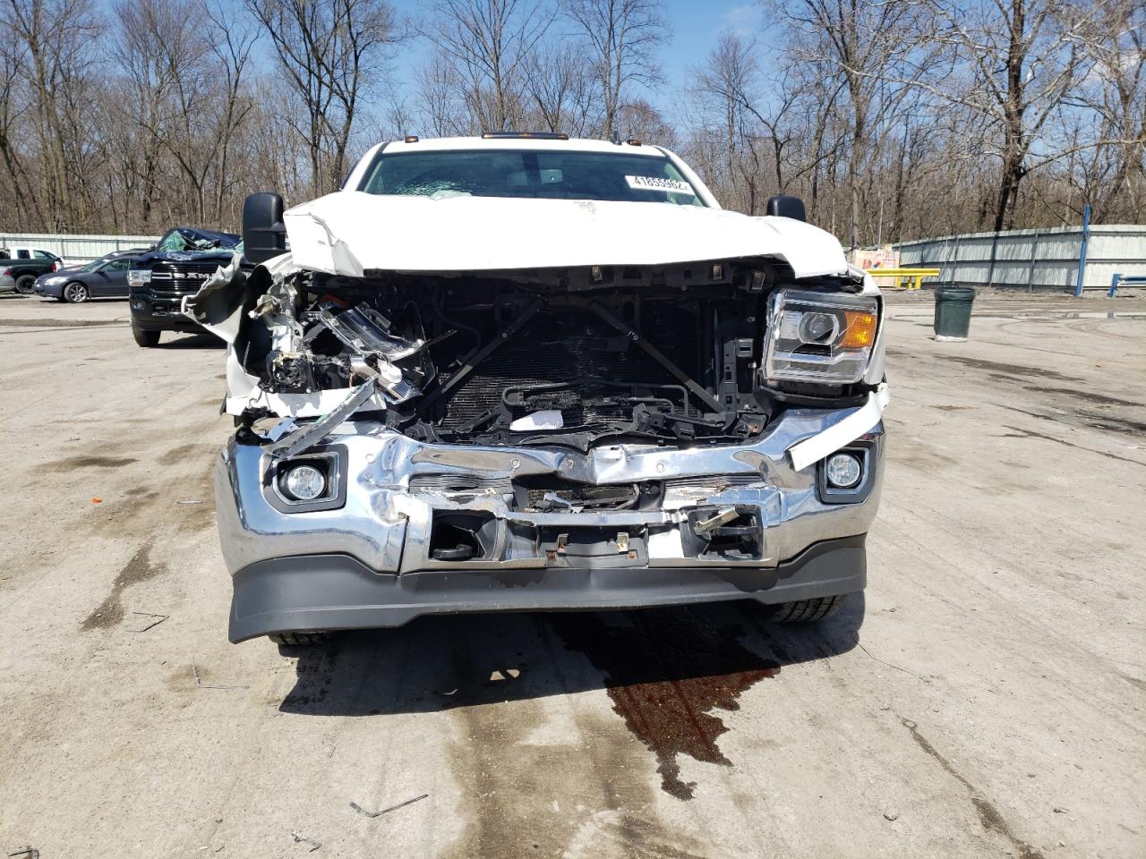 Photo 9 from auction – 2015 GMC SIERRA K35 with VIN 1GT423C83FF176643