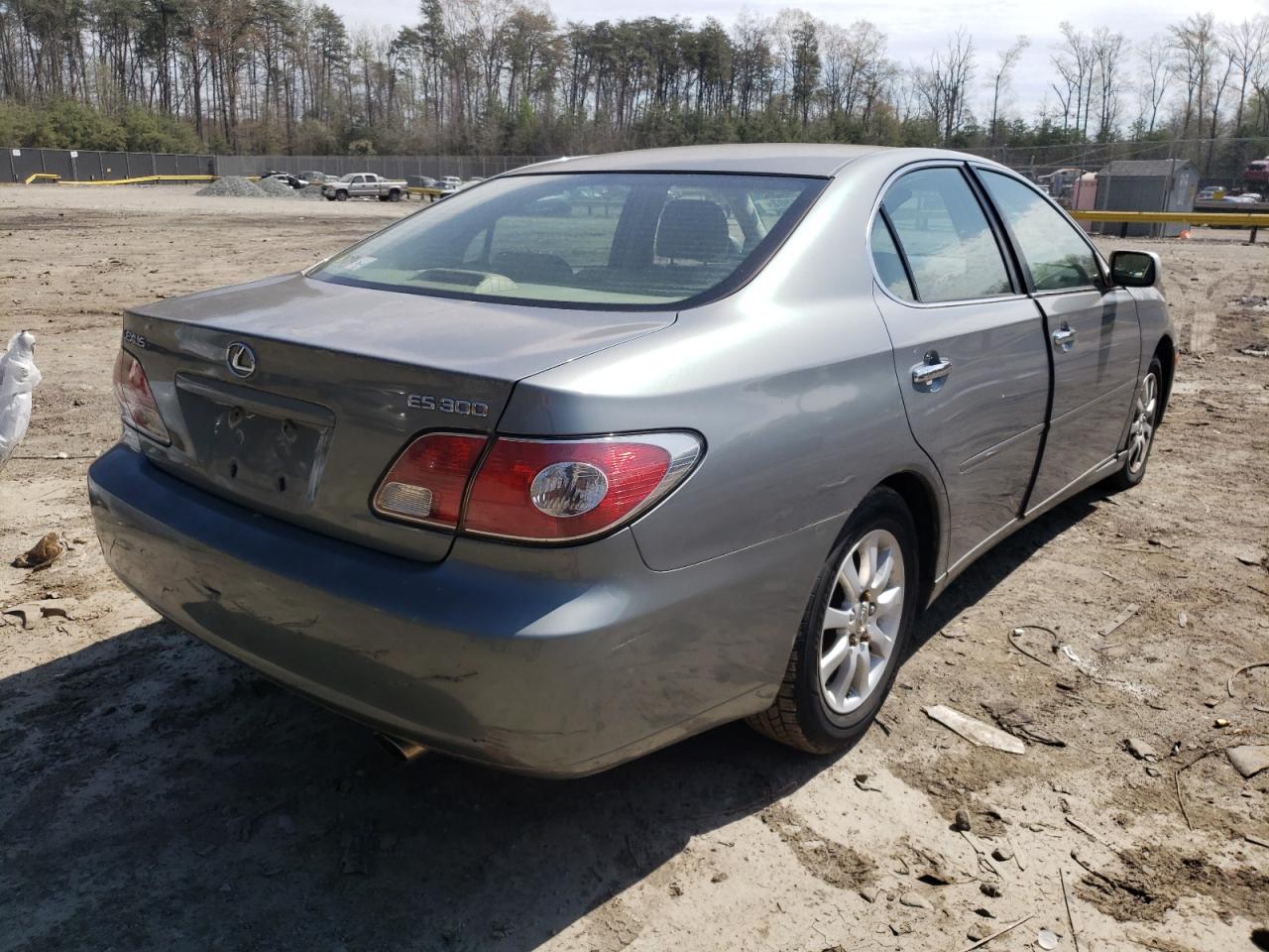 Photo 4 from auction – 2003 LEXUS ES 300 with VIN JTHBF30G730124890