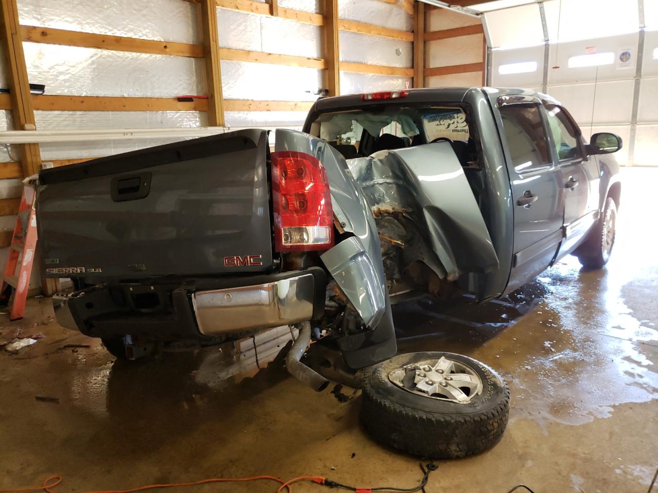 Photo 4 from auction – 2011 GMC SIERRA C15 with VIN 3GTP1VE06BG166006