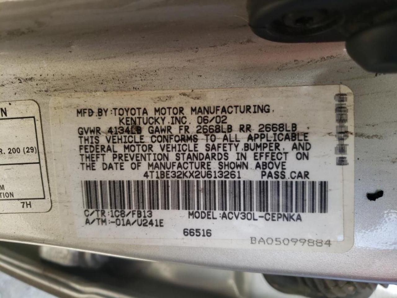 Photo 10 from auction – 2002 TOYOTA CAMRY LE with VIN 4T1BE32KX2U613261