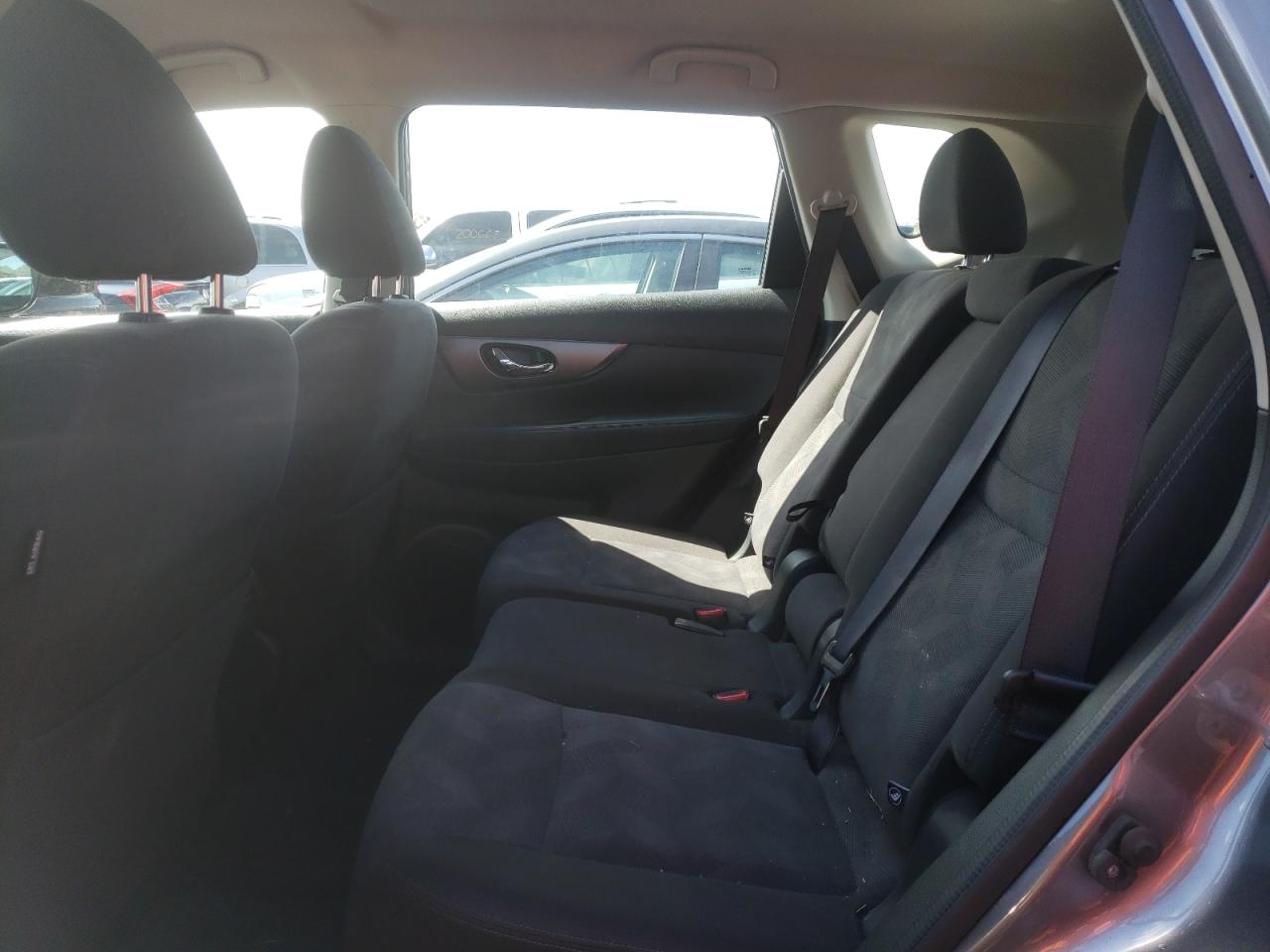 Photo 6 from auction – 2016 NISSAN ROGUE S with VIN KNMAT2MT6GP725745